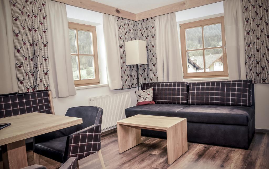 Hotel Garni Romantika Serfaus Zewnętrze zdjęcie
